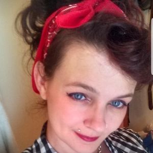 Meet your Posher, Jennifer